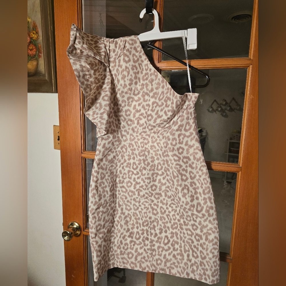 J. Crew Leopard Print One-Shoulder Dress 4 NWT - Picture 2 of 3